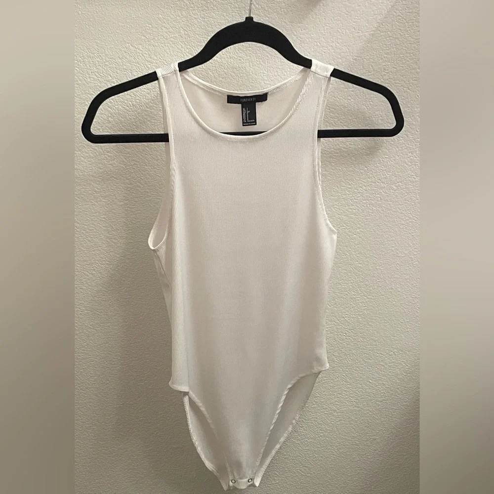 Forever 21 Ribbed White Bodysuit Scoop Neck Top - Picture 1 of 3